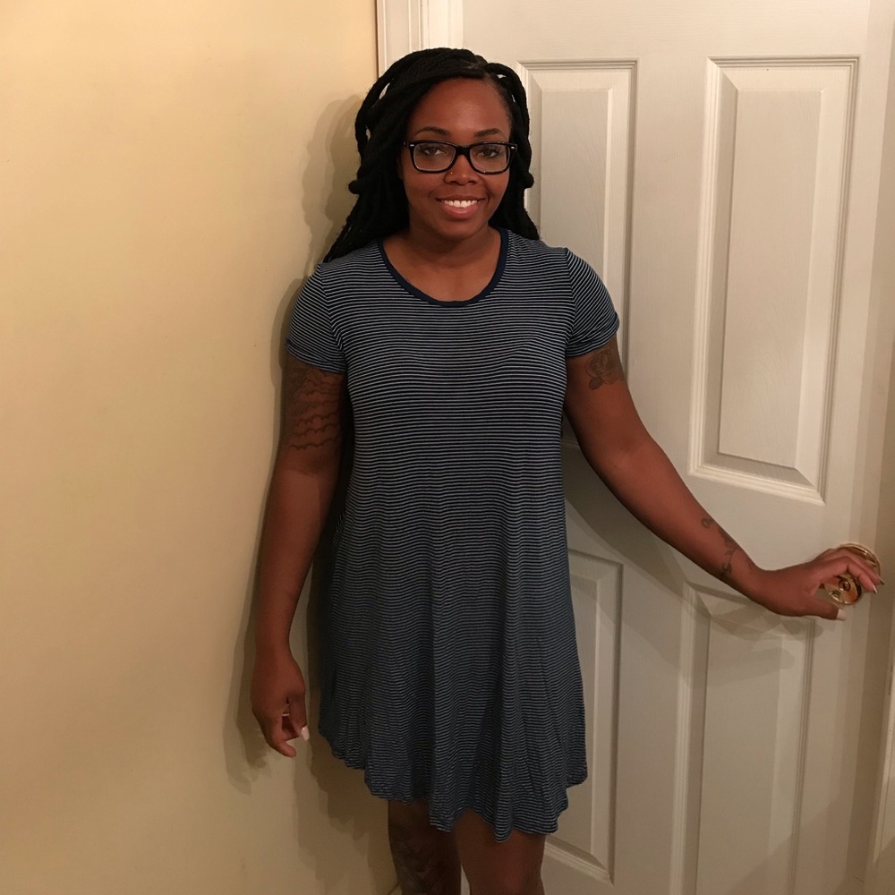 Dress - Picture 2 of 2